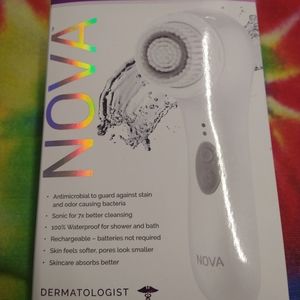Nova brush
